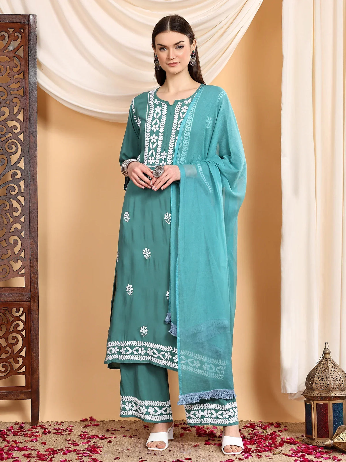 Shiza Chikankari Premium Modal Co-ord Set (Spanish Green)