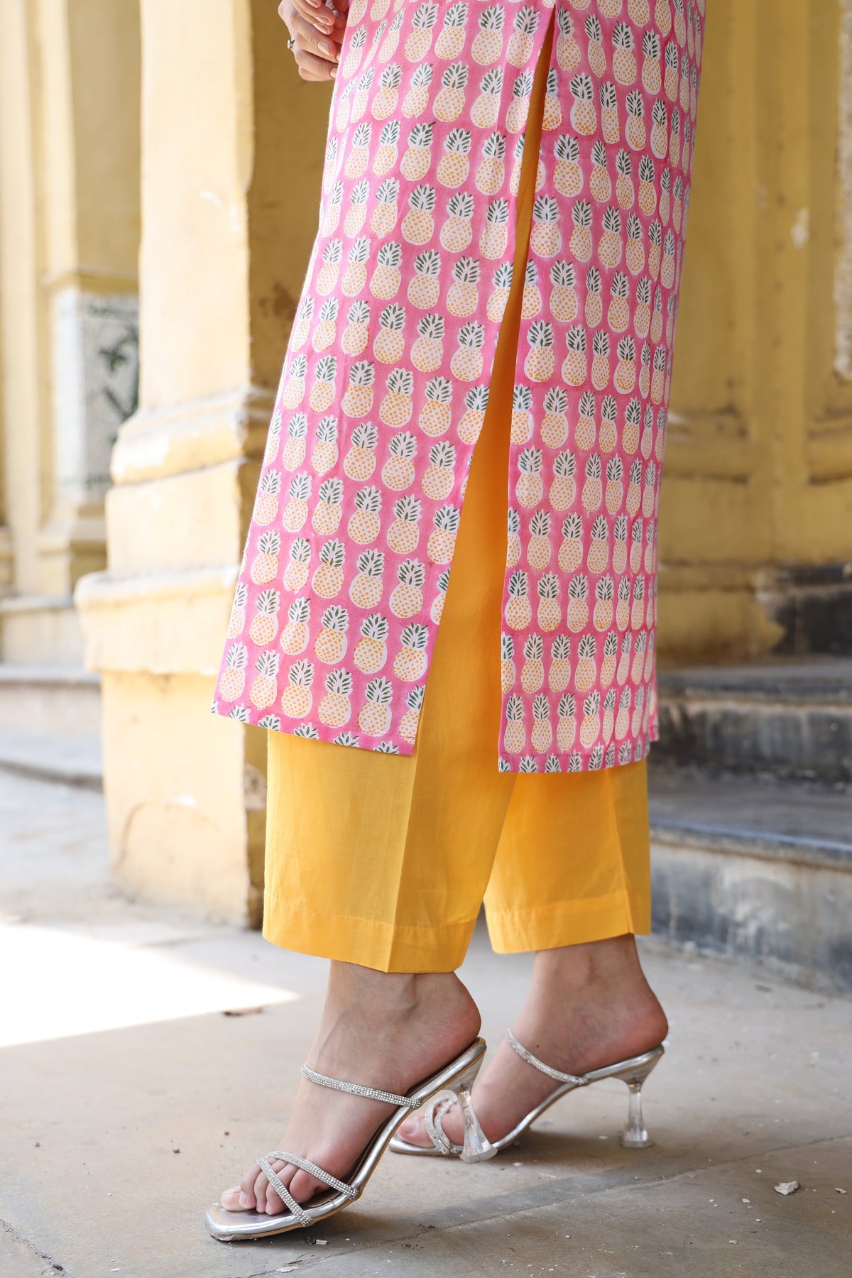 Saanjh Pineapple Bloom Kurta Set