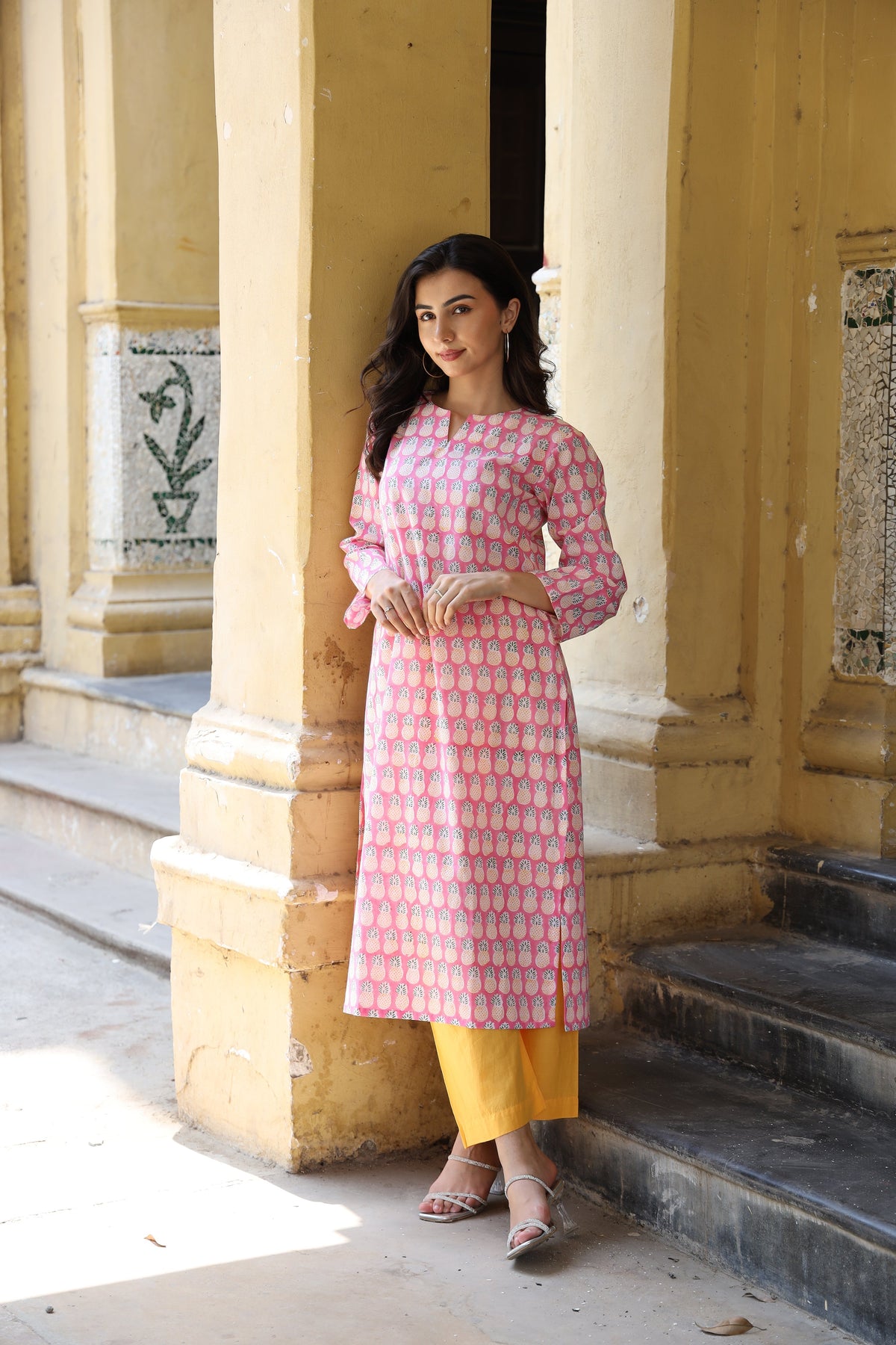 Saanjh Pineapple Bloom Kurta Set