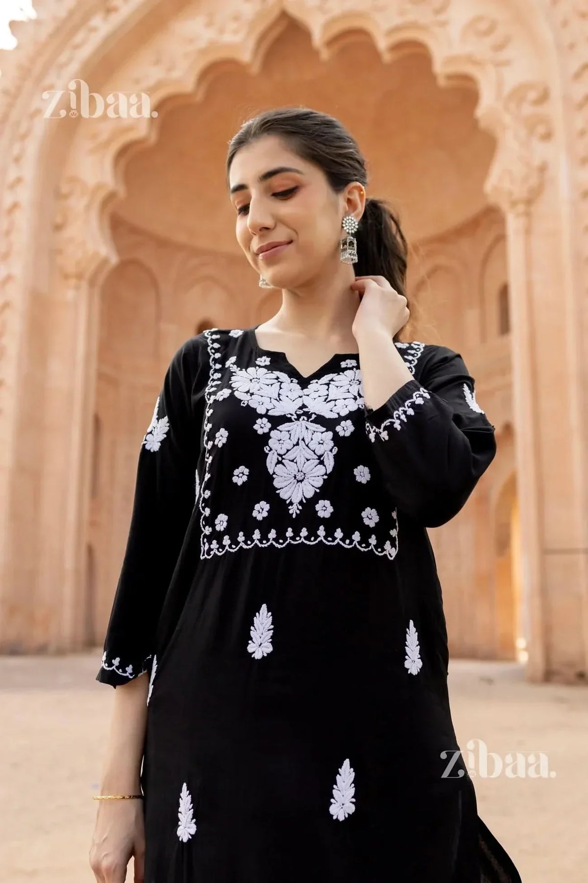 Maaya Modal White & Black Chikankari Kurti