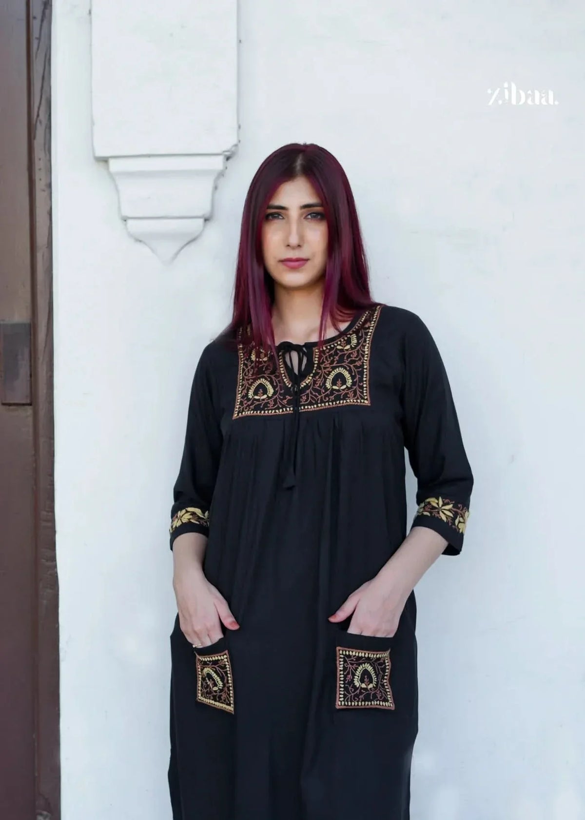 Hoor Black & Gold Rayon Chikankari Kurta