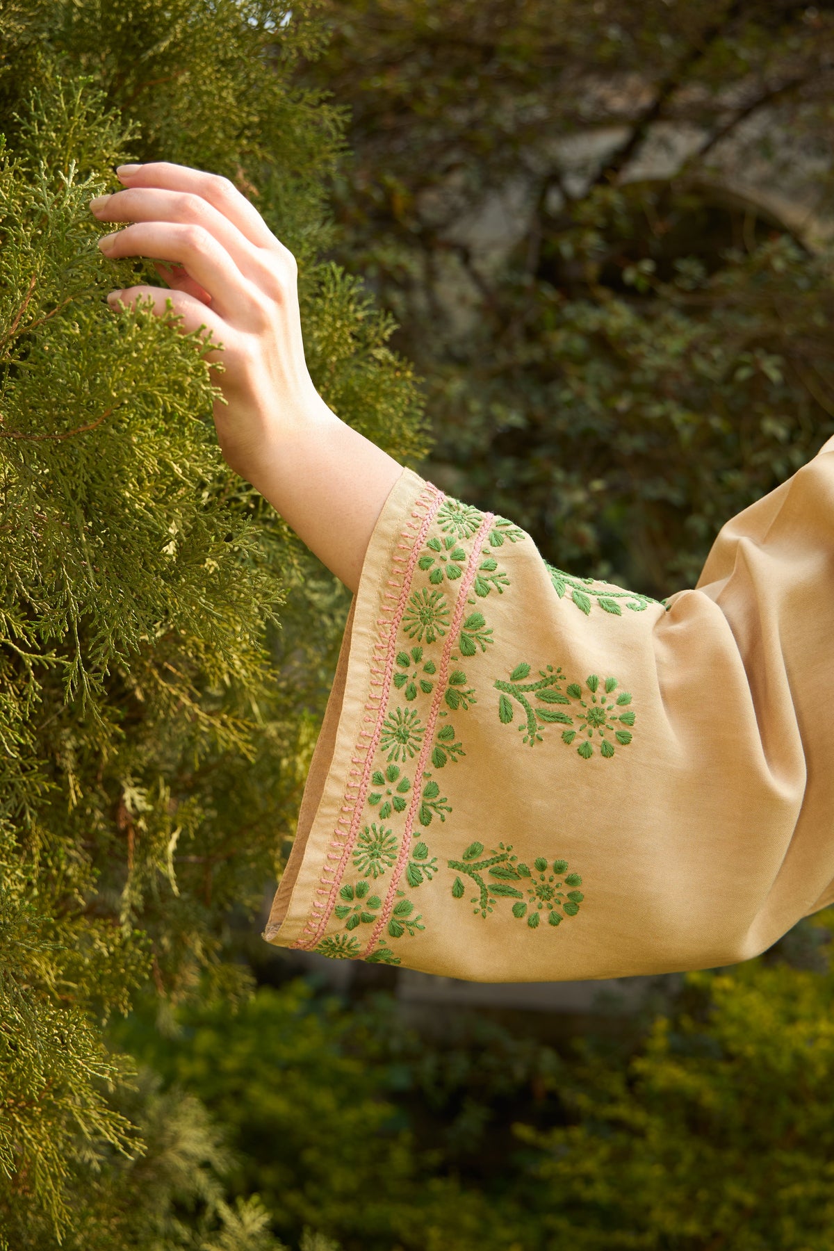 Nazm Rayon Beige & Olive Chikankari Kurta
