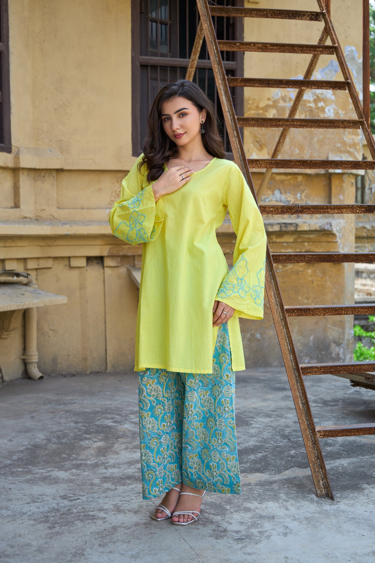 Saanjh Basanti Embroidered Kurta Set