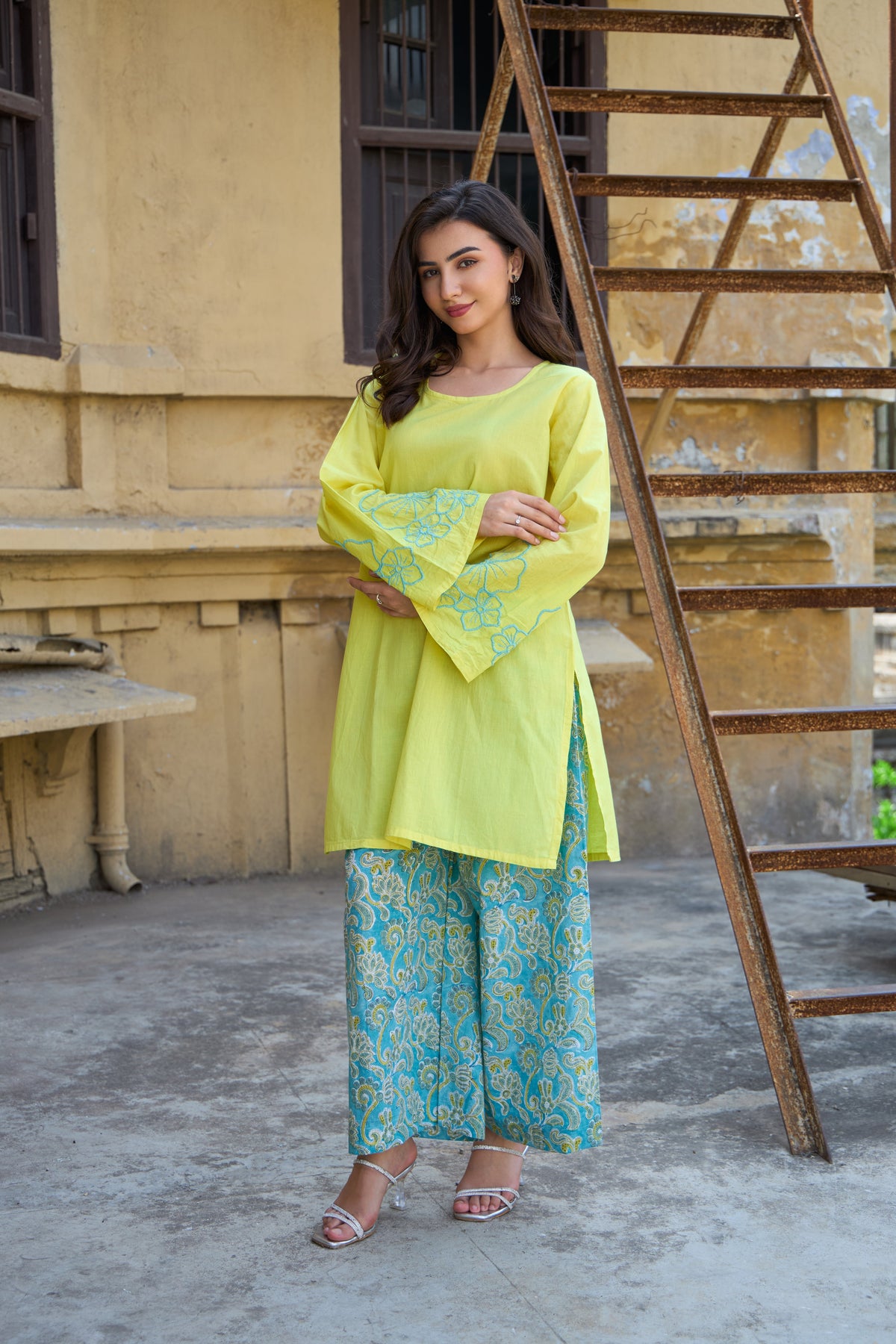 Saanjh Basanti Embroidered Kurta Set