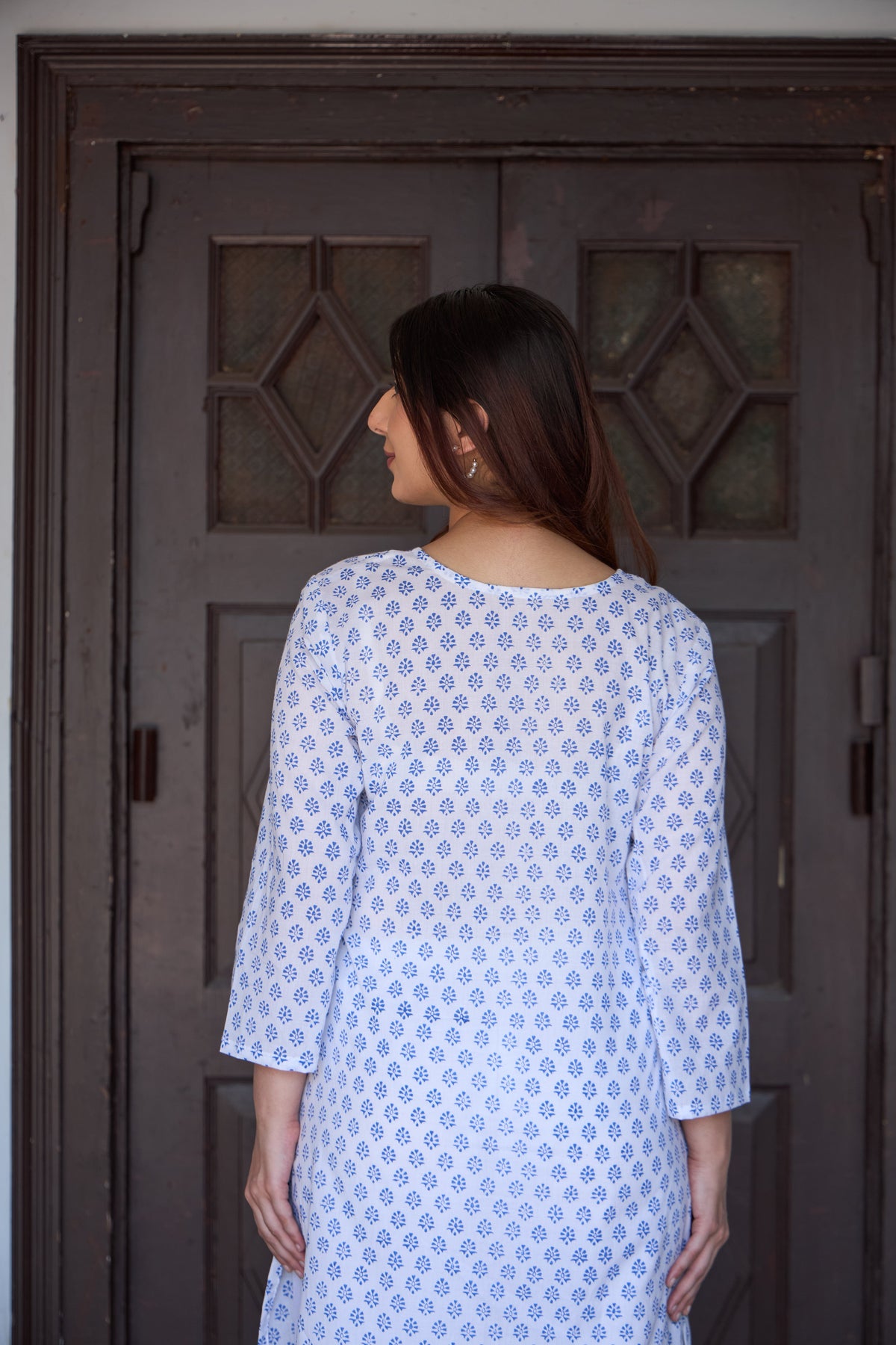 Saanjh Indigo Classic Buti Kurta