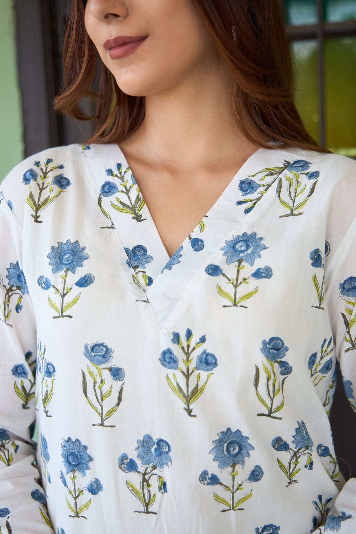 Saanjh Indigo Floral Vine Kurta Set
