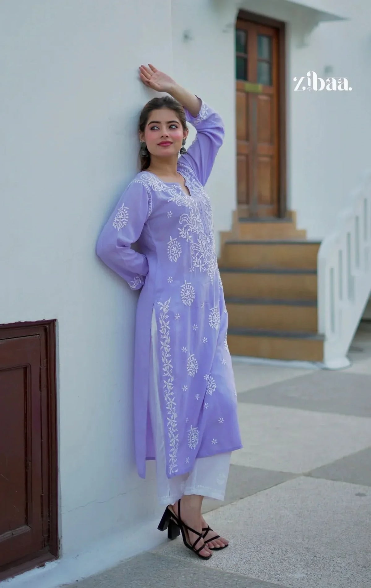 Aiyana Modal Lavender Chikankari Kurta