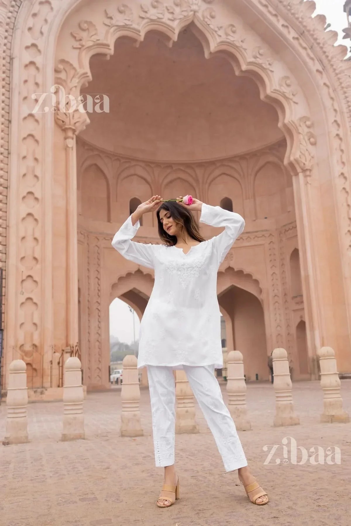 Aiyana Modal White Short Chikankari Kurti
