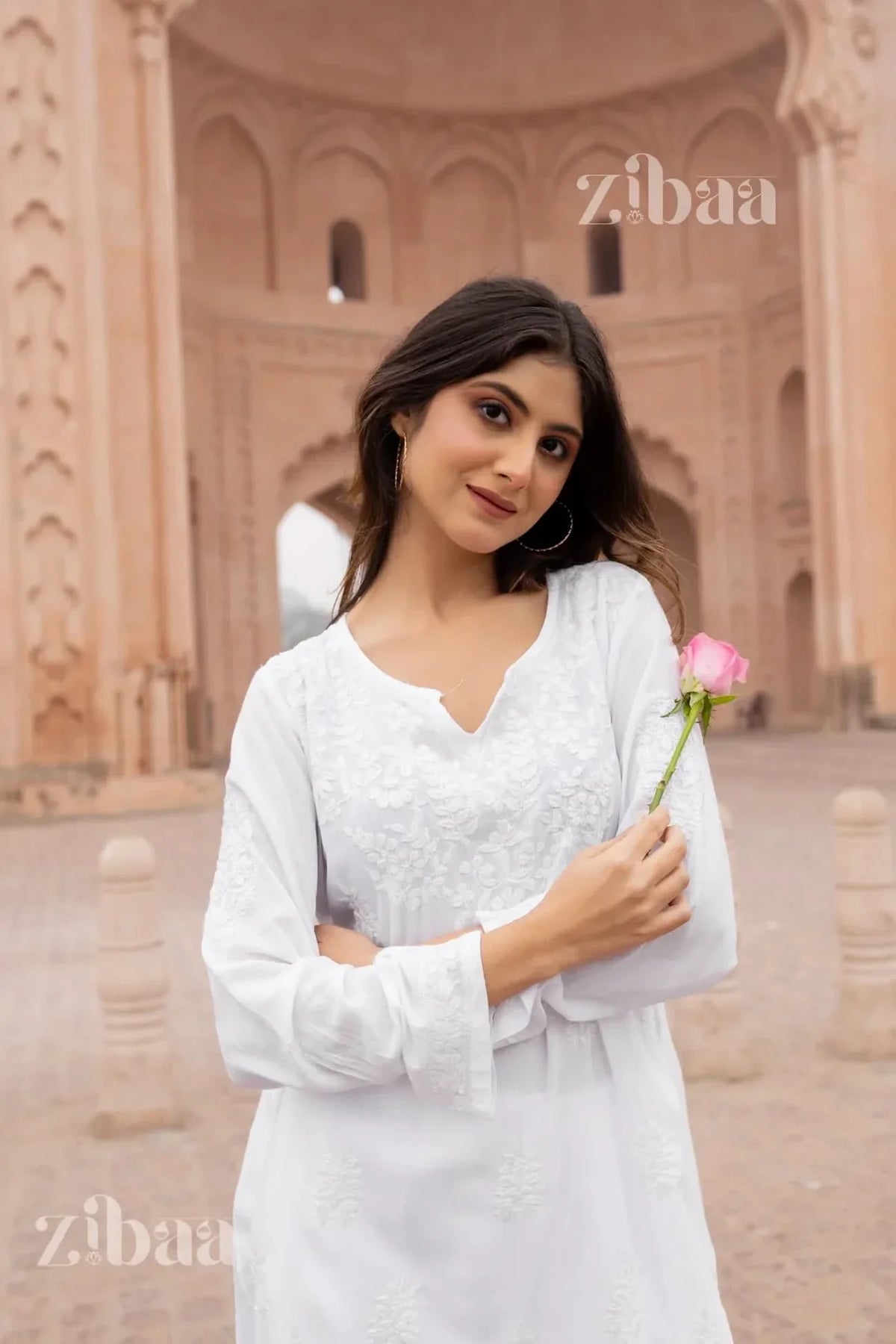 Aiyana Modal White Short Chikankari Kurti
